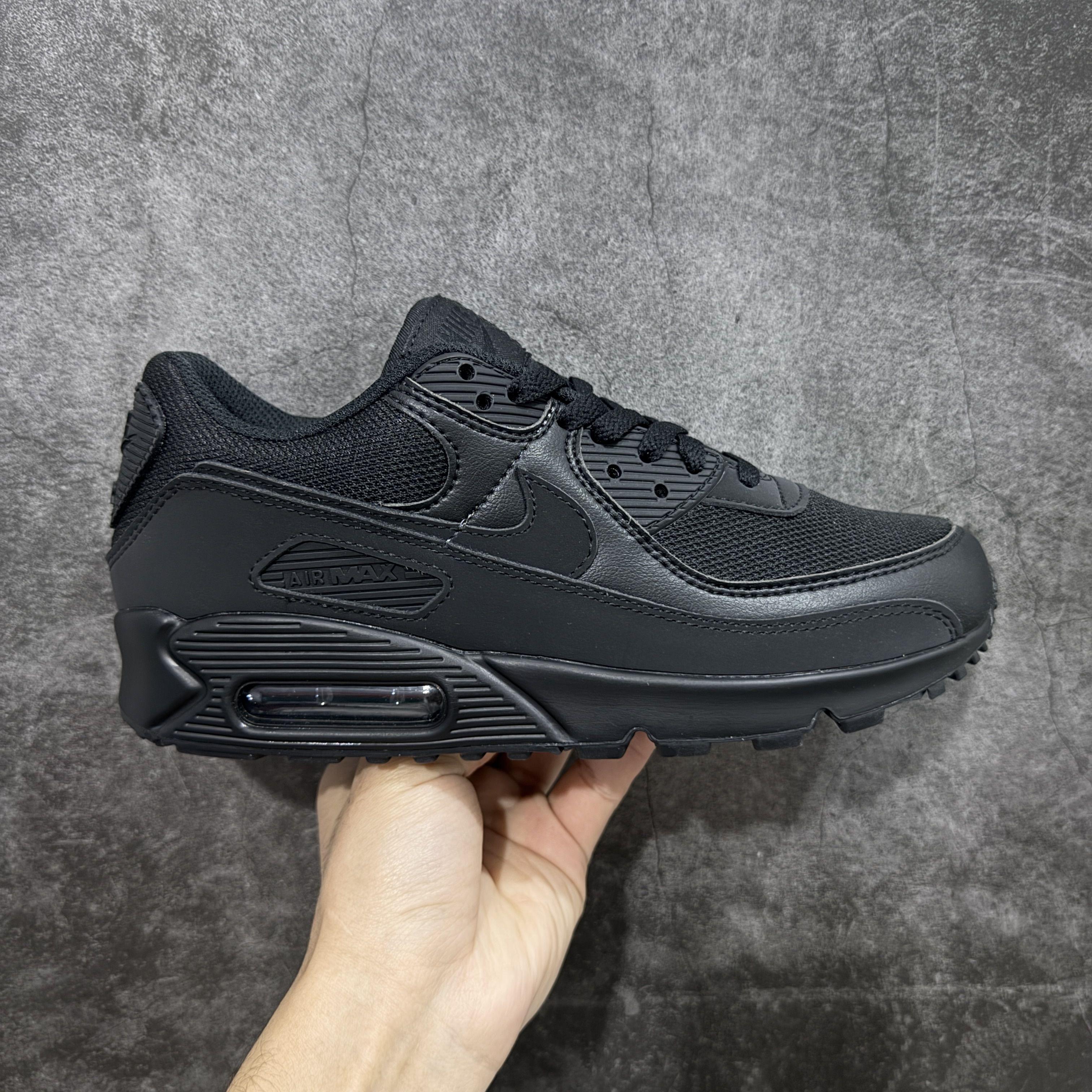 Nike Air Max 90全黑yyds!通勤穿搭刚需款